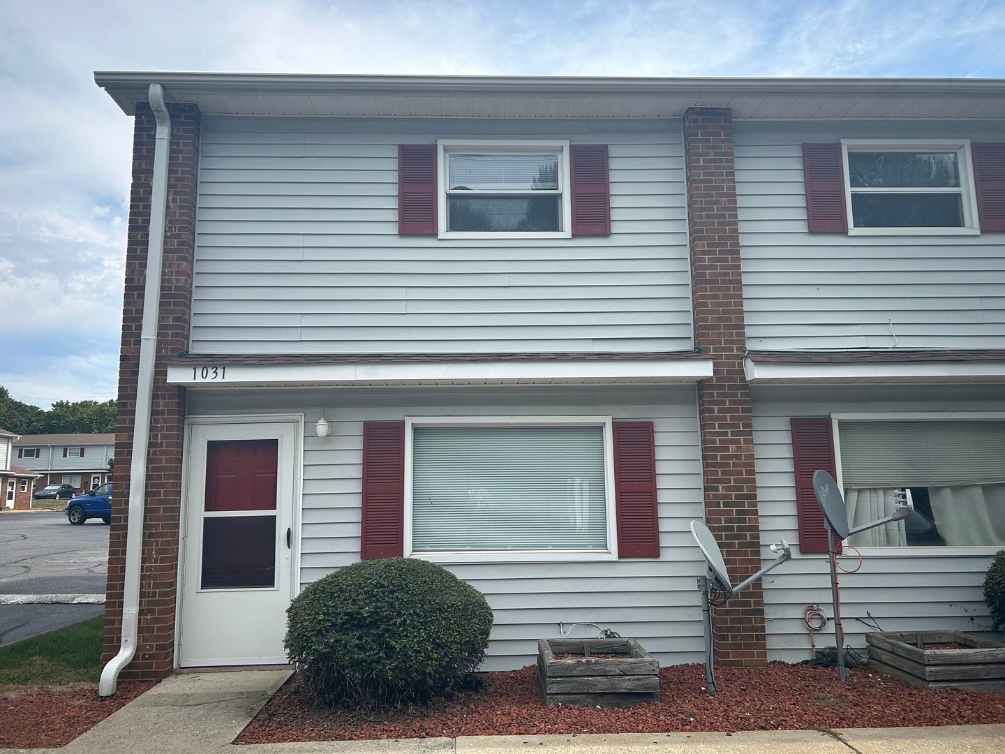 Kernersville House: 1031 Salisbury St, Unit A