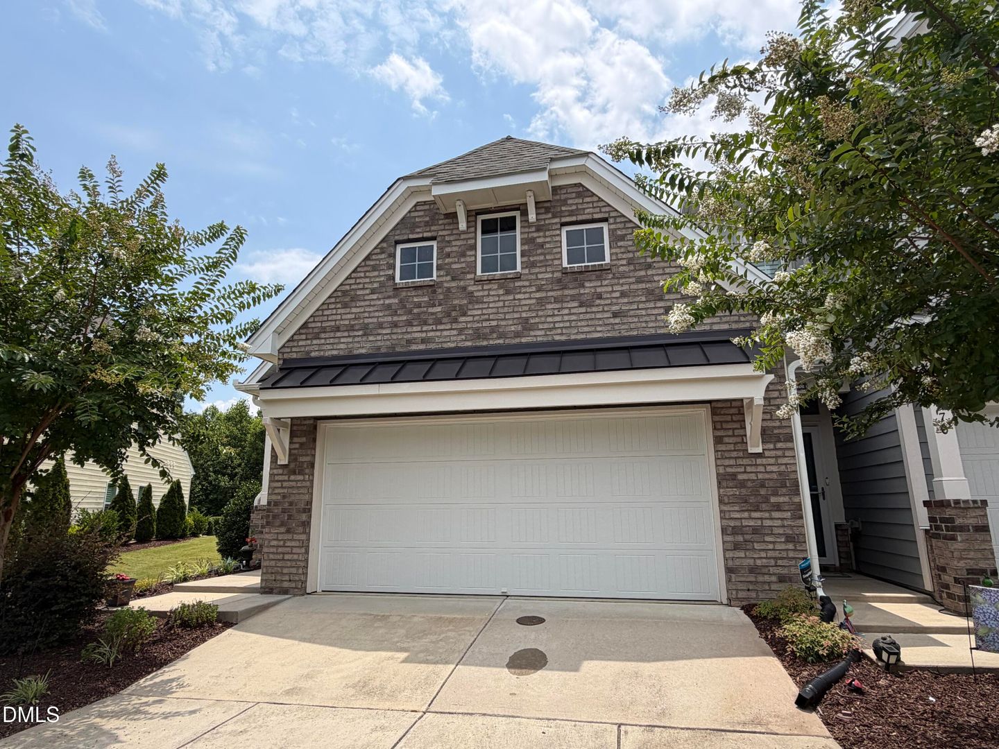 Apex Townhome: 572 Chessie Sta