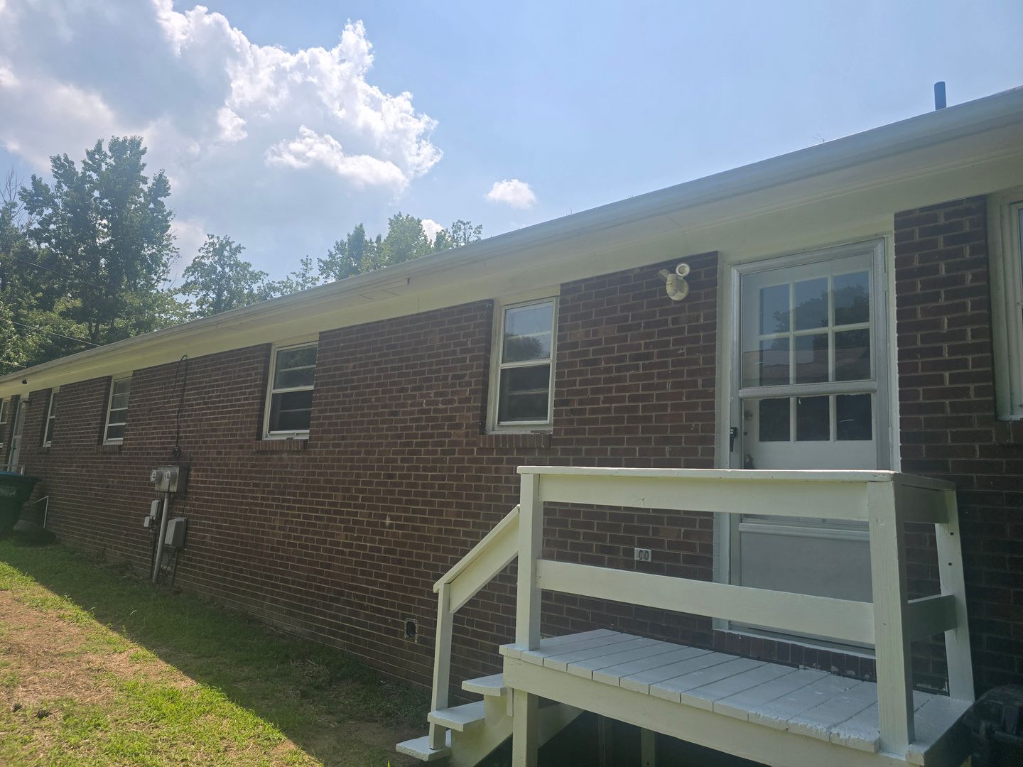 High Point House: 1031 Pegram Ave, Apt B
