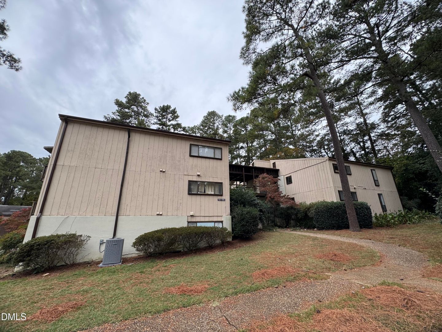 Raleigh Townhome: 533 Pine Ridge Pl