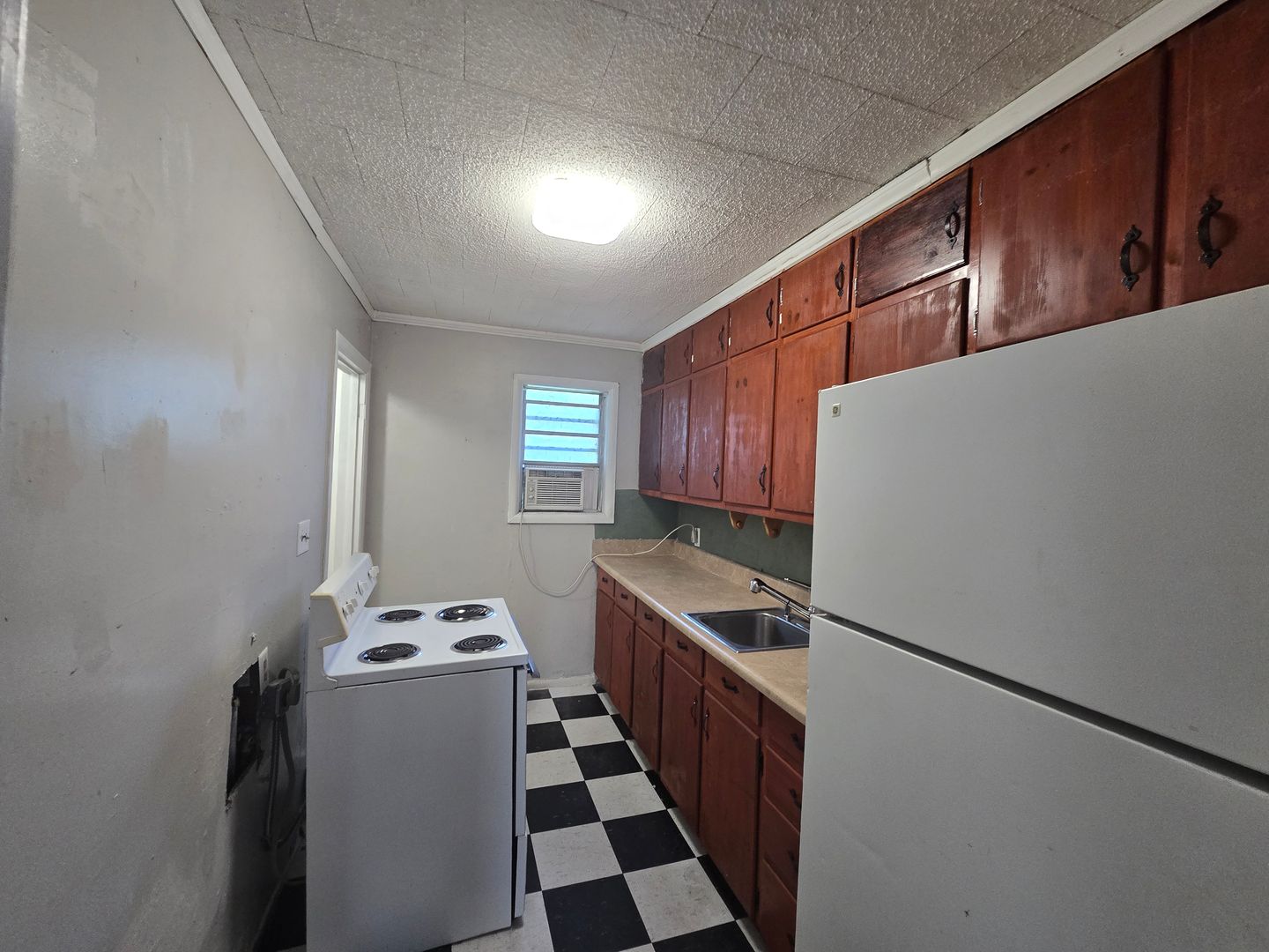 Archdale House: 3308 Archdale Rd, Apt B
