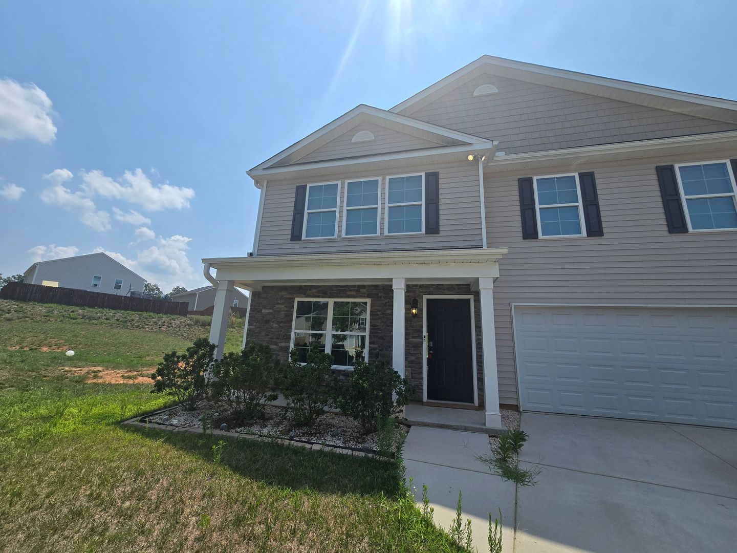 Greensboro House: 310 Beresford Way