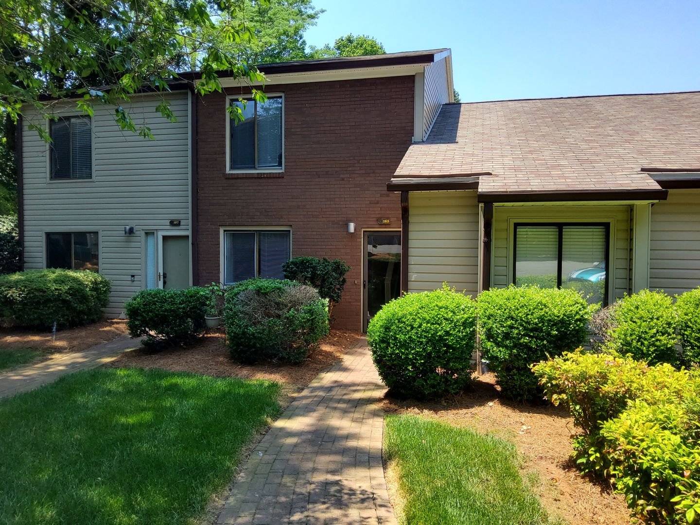 Winston-Salem House: 185 Forest View Drive