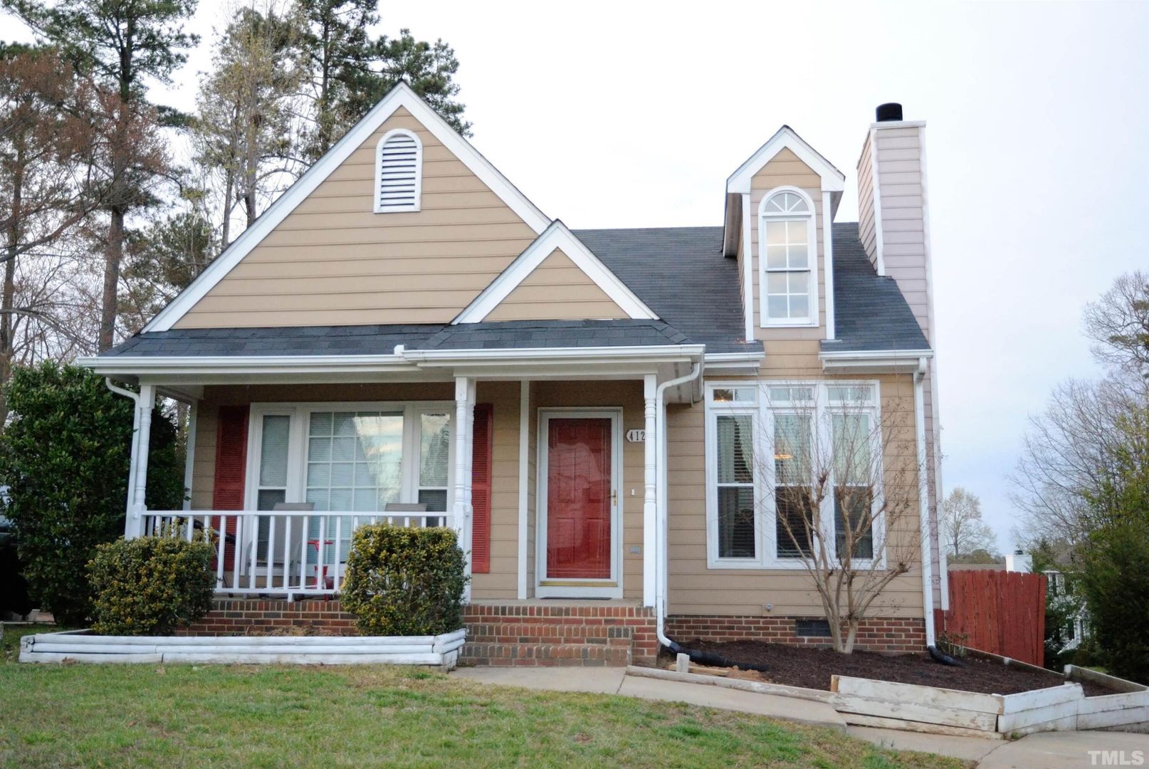Raleigh House: 4125 Cobble Ct