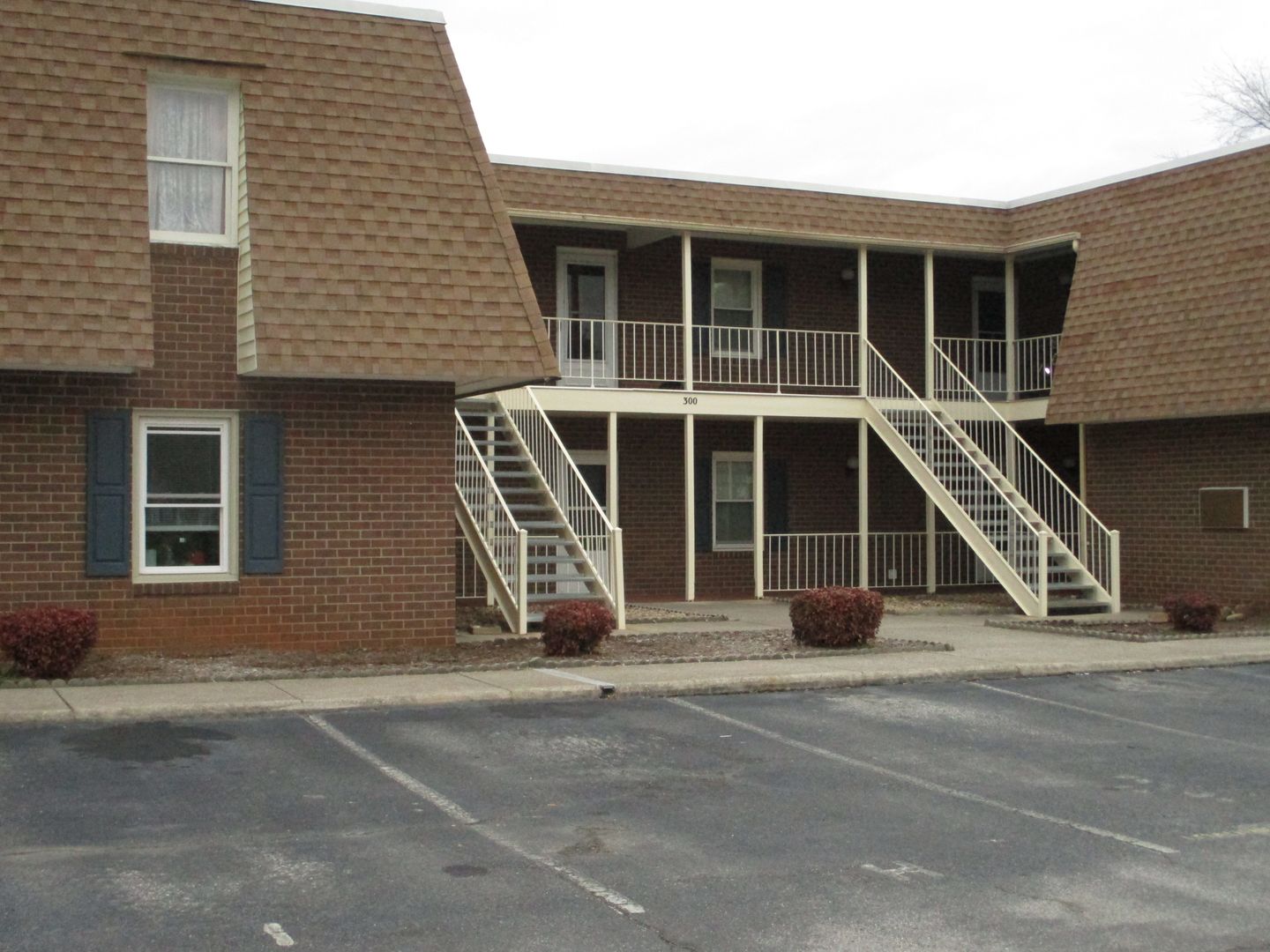 Kernersville House: 302-C Windsor Manor Way