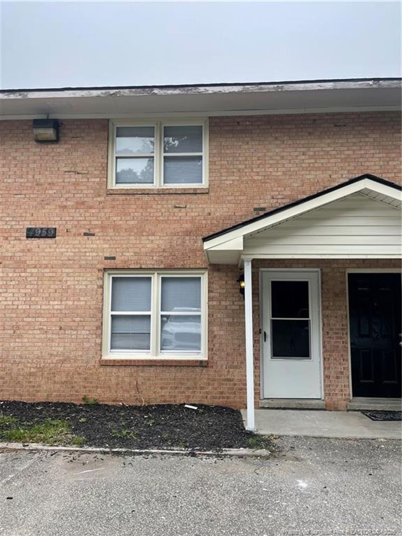 Fayetteville House: 4959 Galveston Dr Unit C