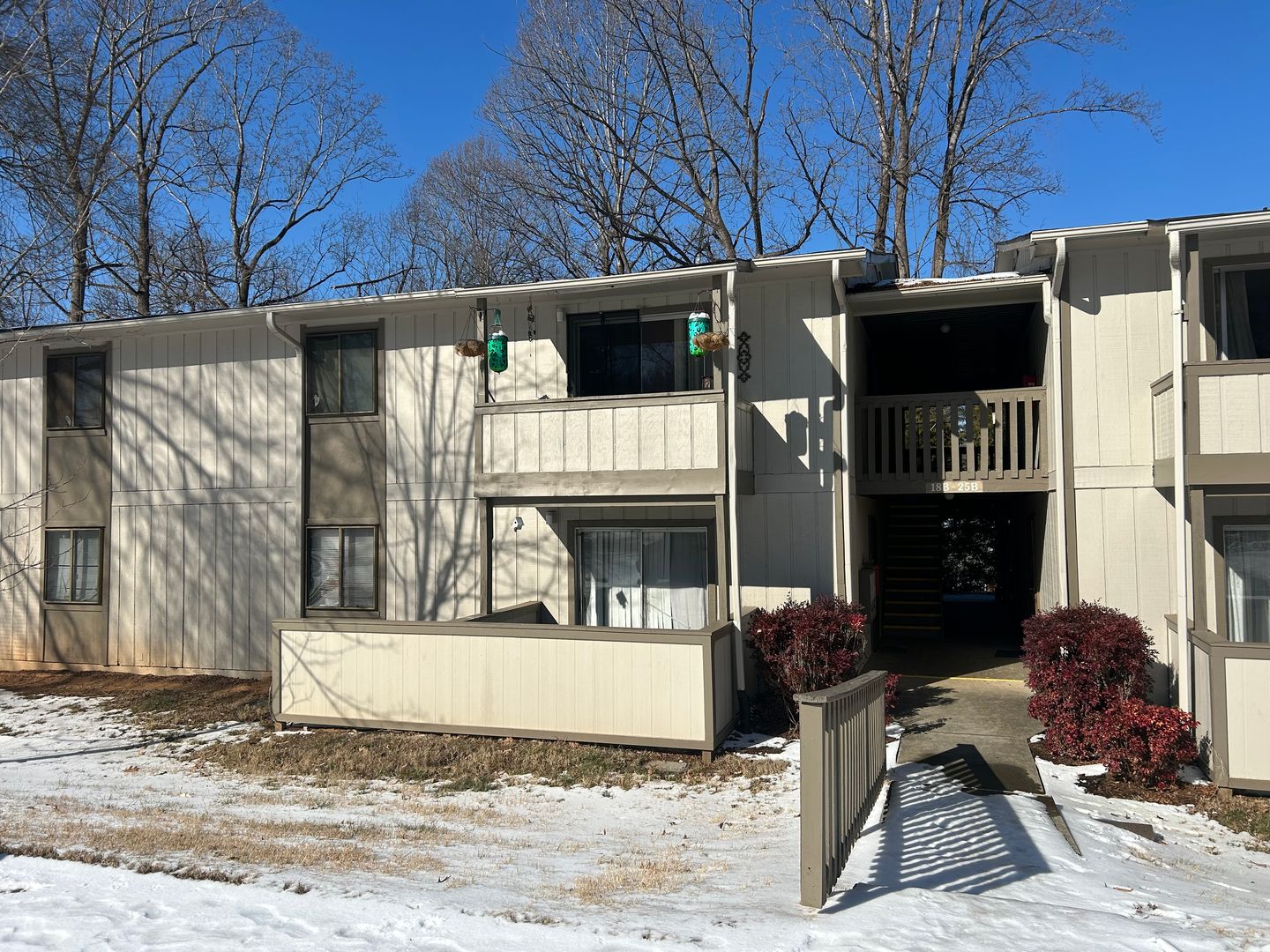 Winston Salem House: 2250 Sunderland Rd APT 20B