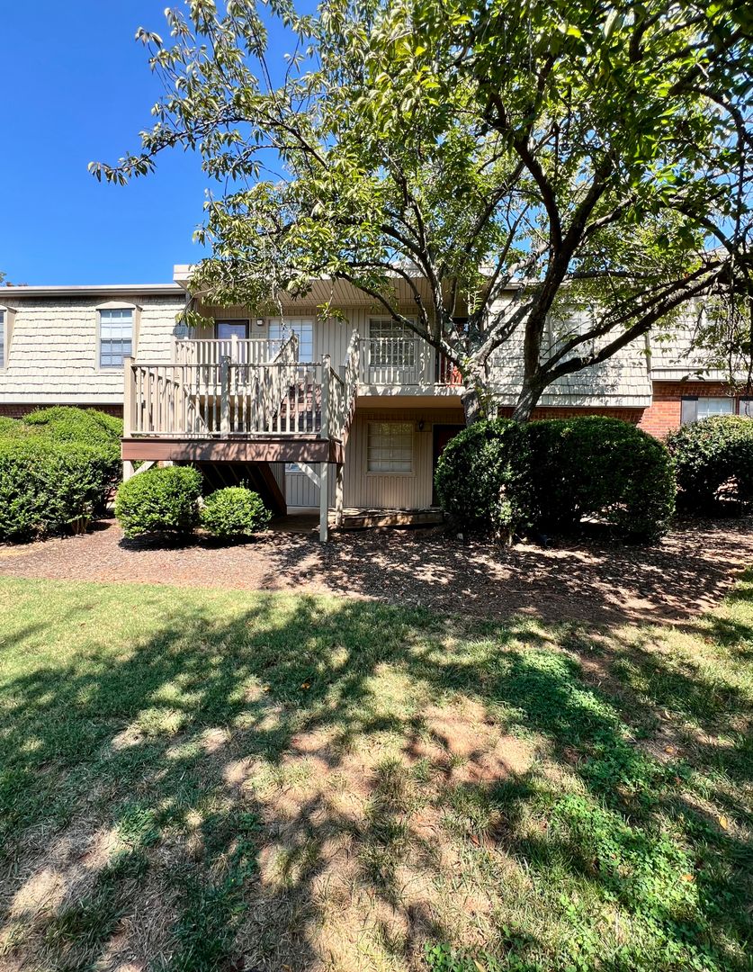 Winston-Salem Condo: 3826-J Country Club Road