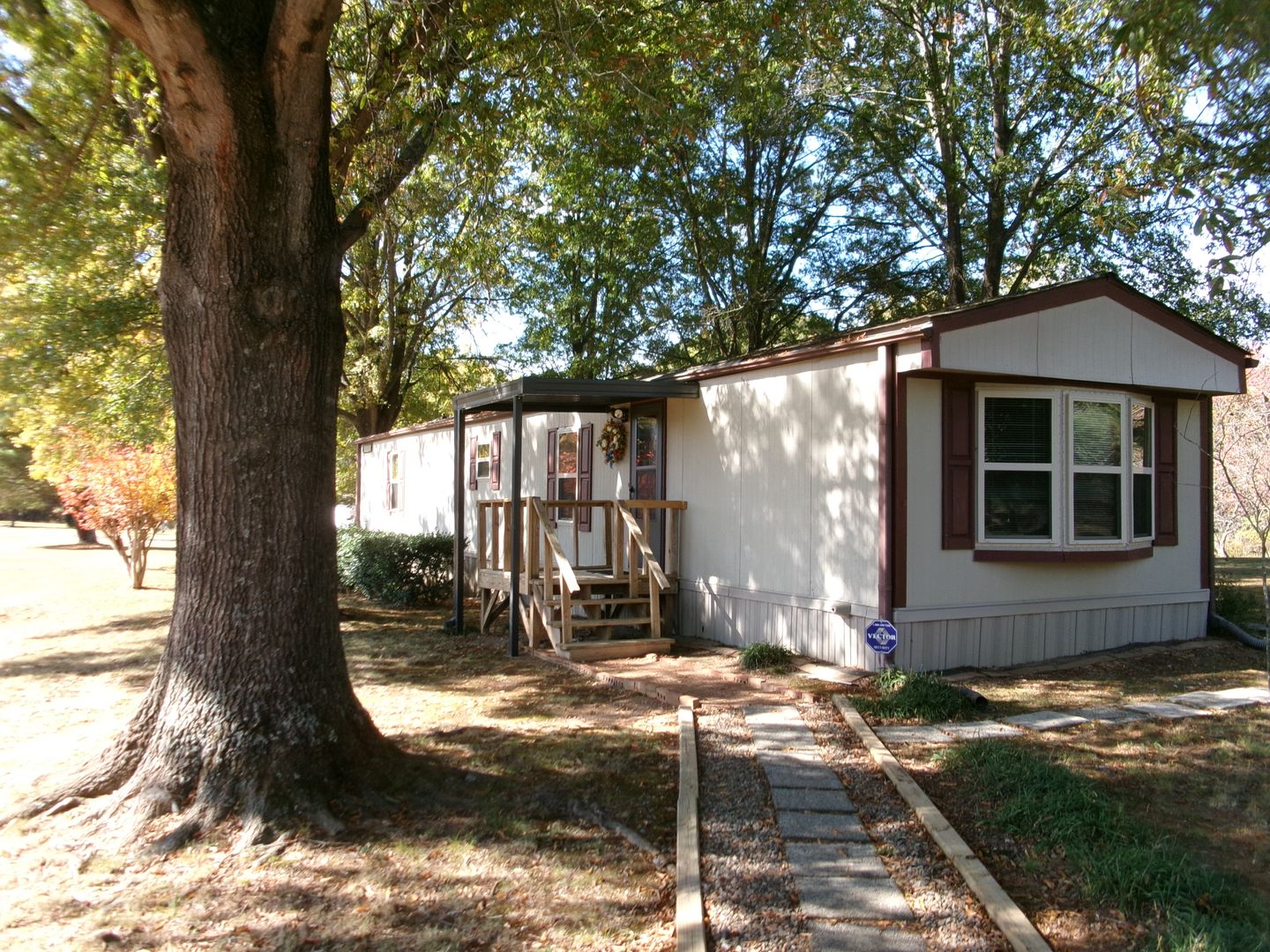 Greensboro House: 6991-A Spencer Dixon Rd