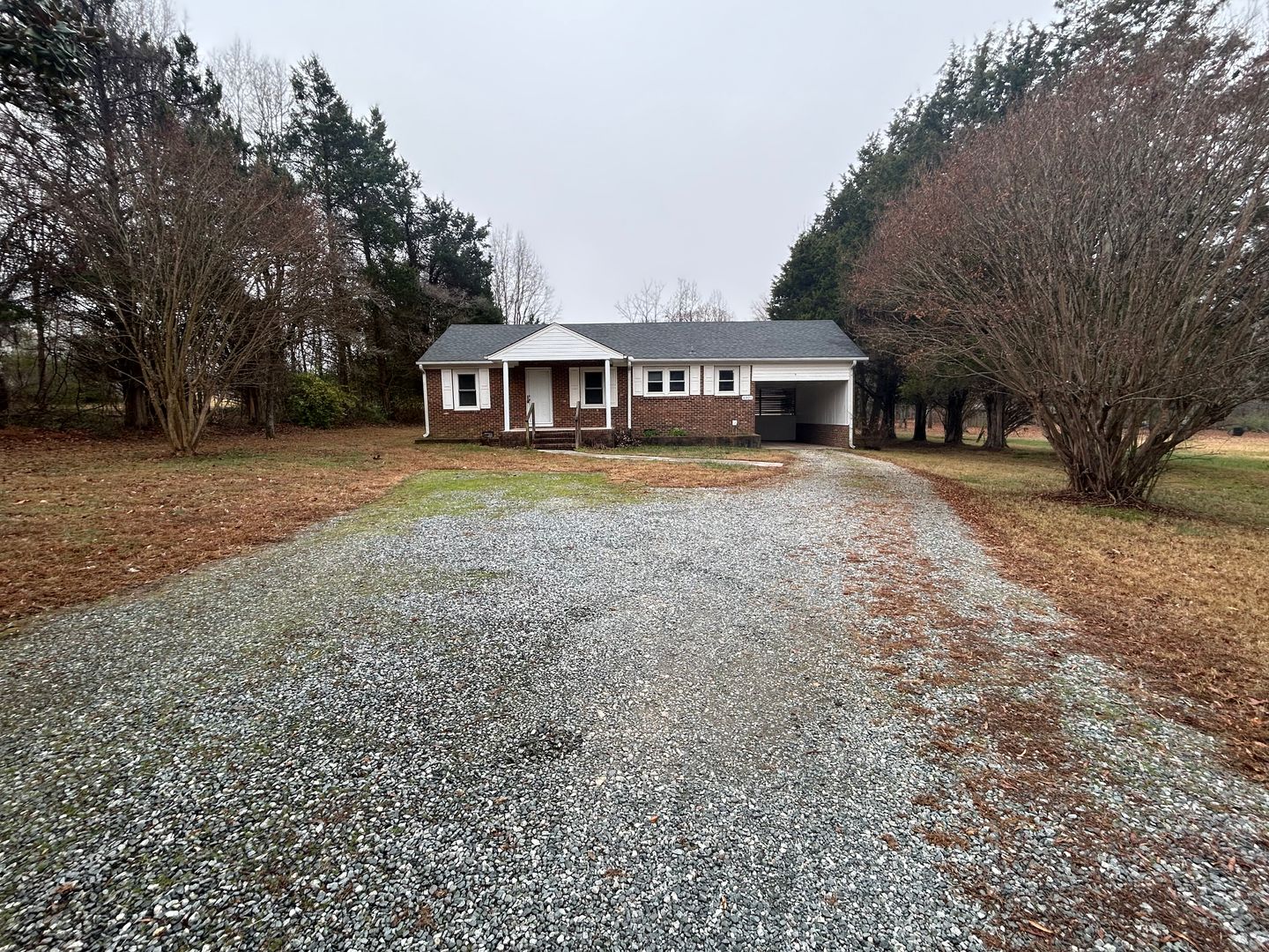 Greensboro House: 6921 Spencer Dixon Rd