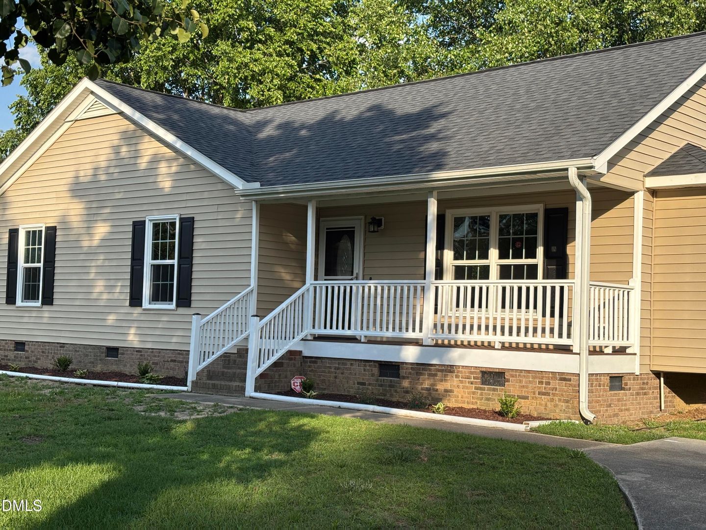 Garner House: 170 Devin Dr