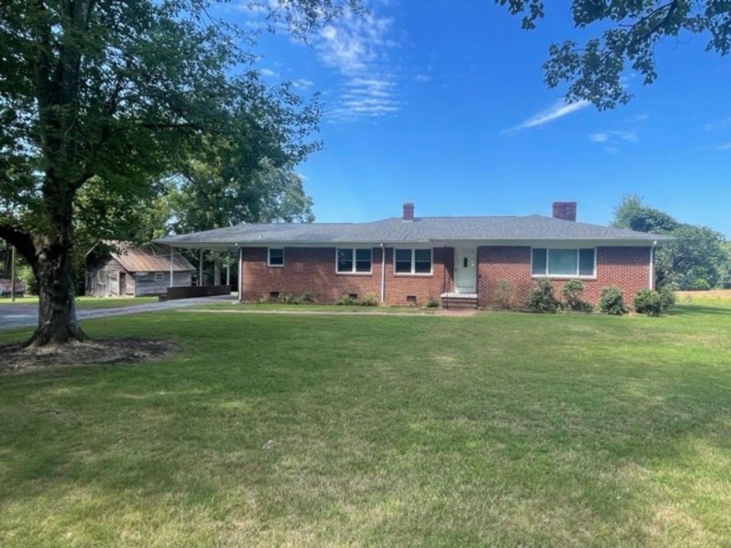 Asheboro House: 1452 Cox Brothers Rd