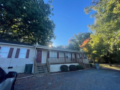 115 Farmer Rd, Apt B – photo 1