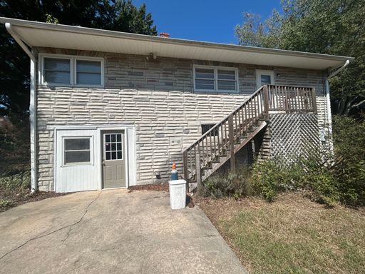 7011 Belews Creek Rd