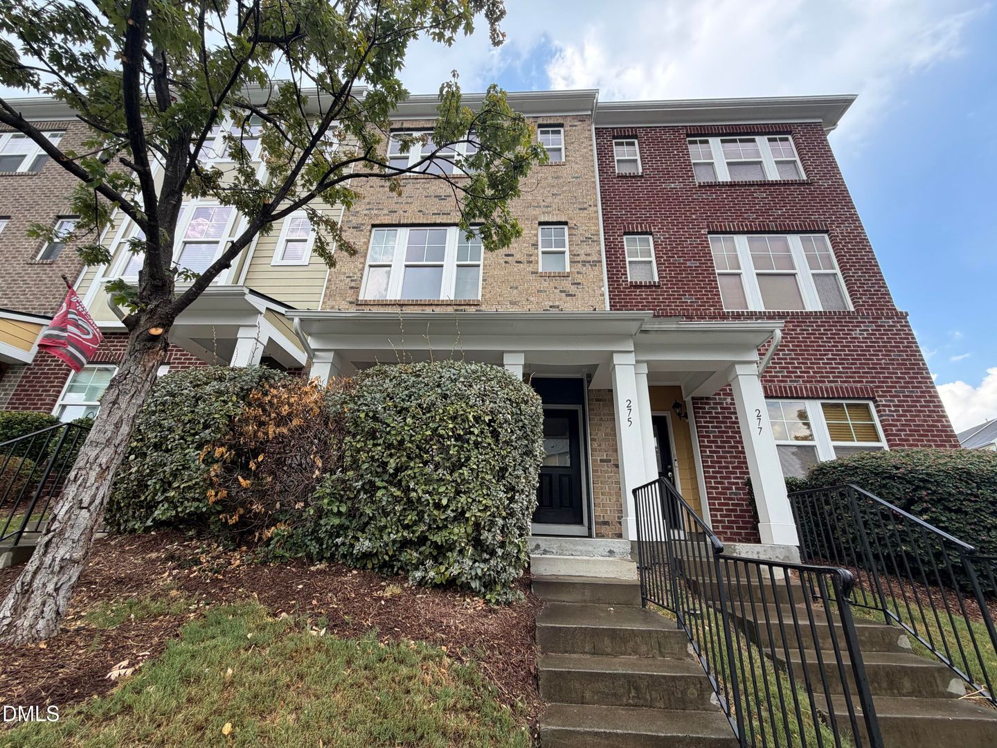 Cary Townhome: 275 Michigan Ave