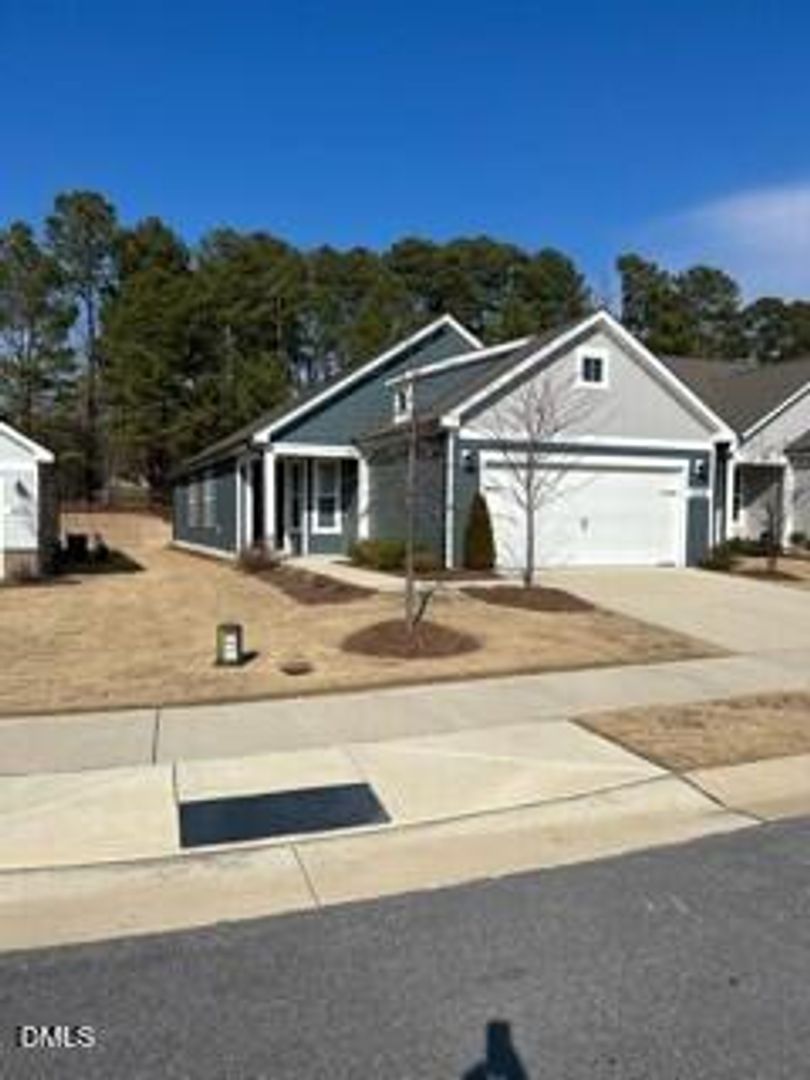 Fuquay Varina House: 8208 White Star Dr.