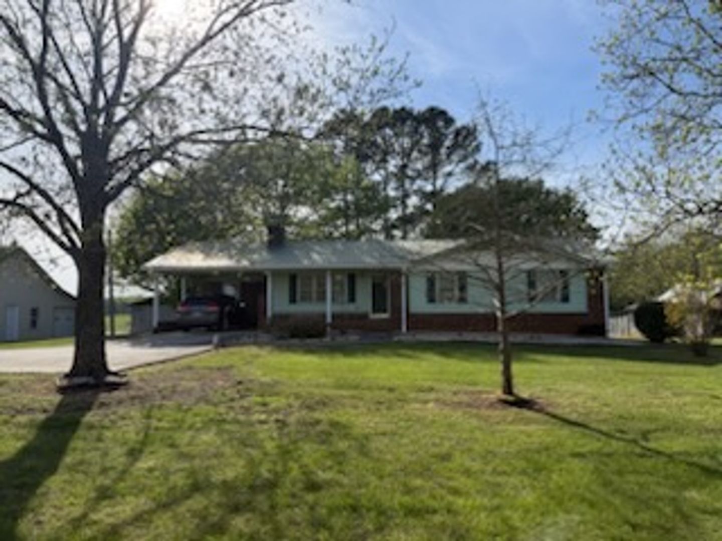 Denton House: 7176 New Hope Rd