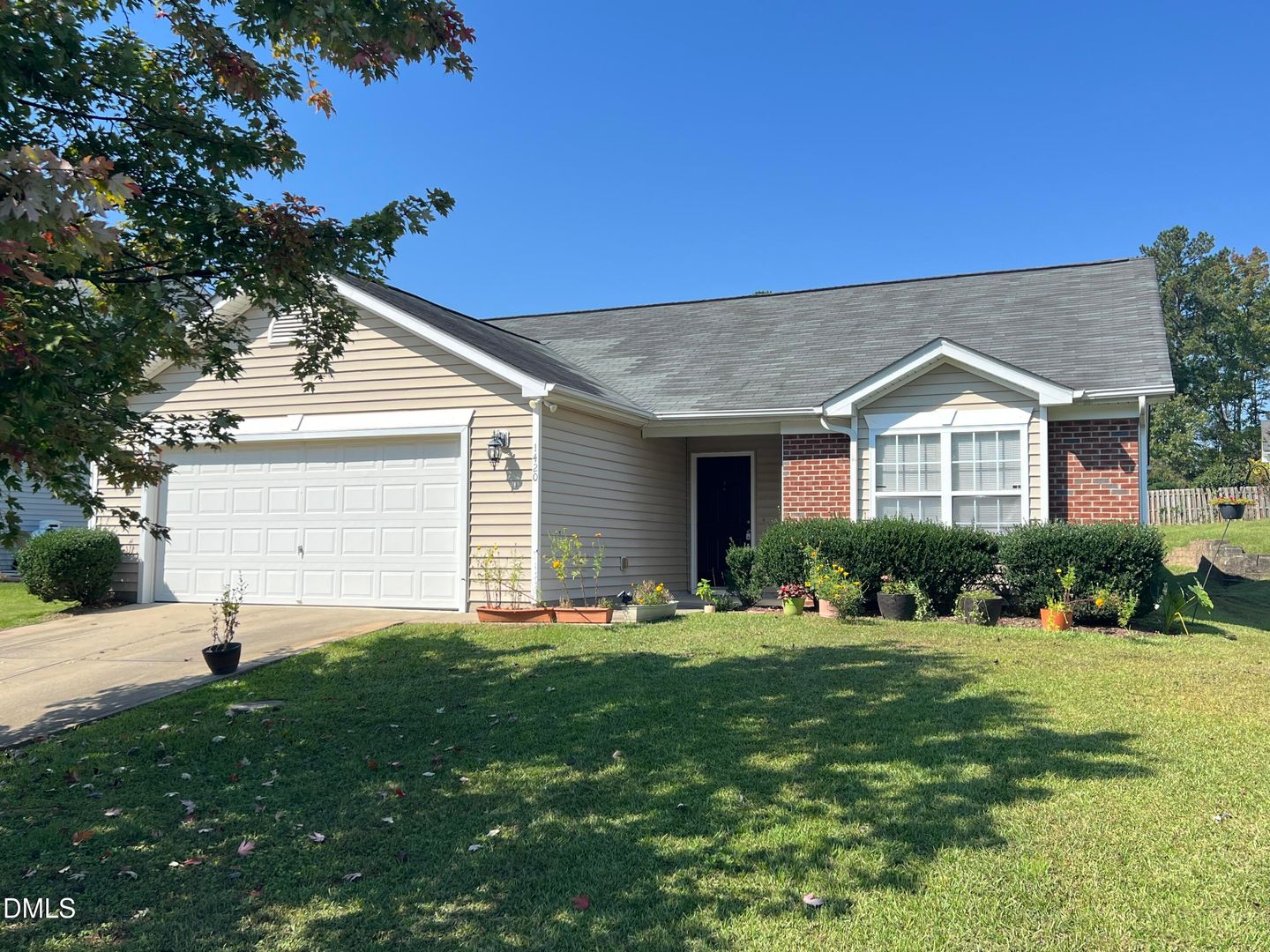 Holly Springs House: 1420 Dexter Ridge