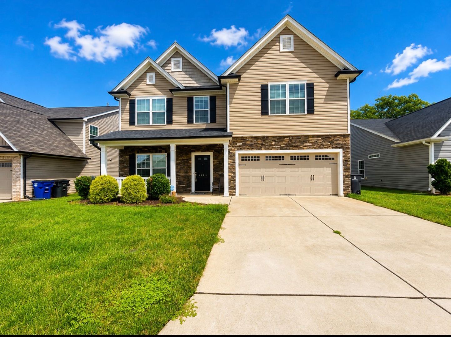 Kernersville House: 1464 Land Grove Drive