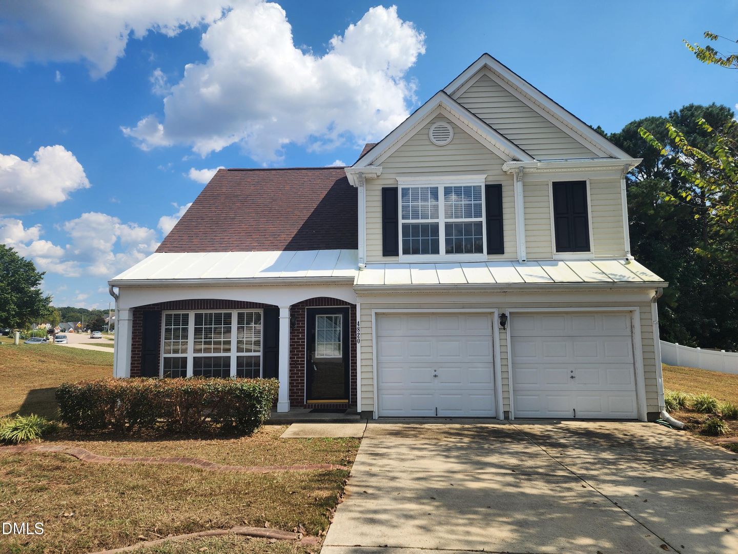 Raleigh House: 4820 Loganshire Lane