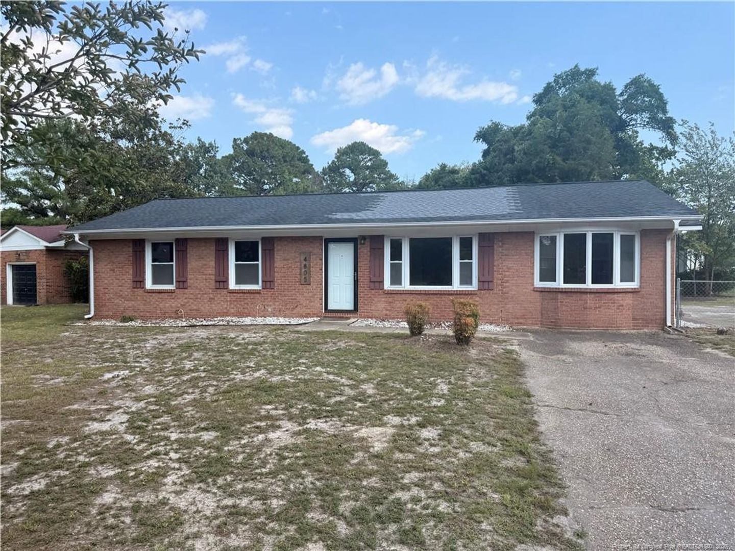 Hope Mills House: 4805 Fellows Ct