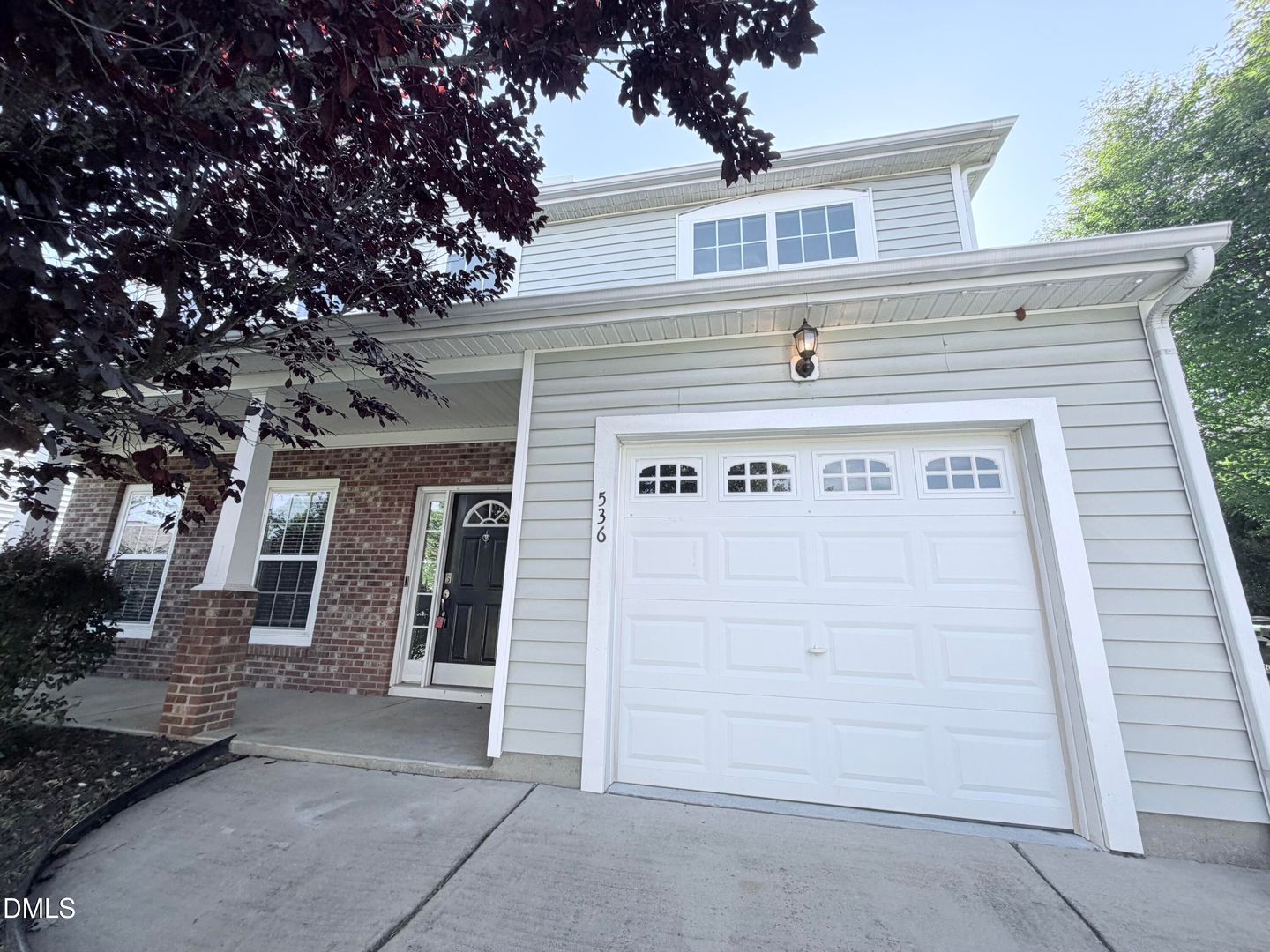 Holly Springs House: 536 Gooseberry Dr