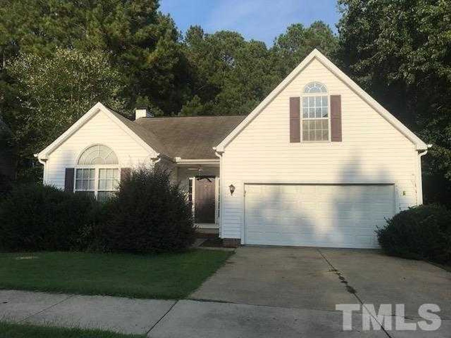 Apex House: 417 Bergen Ave