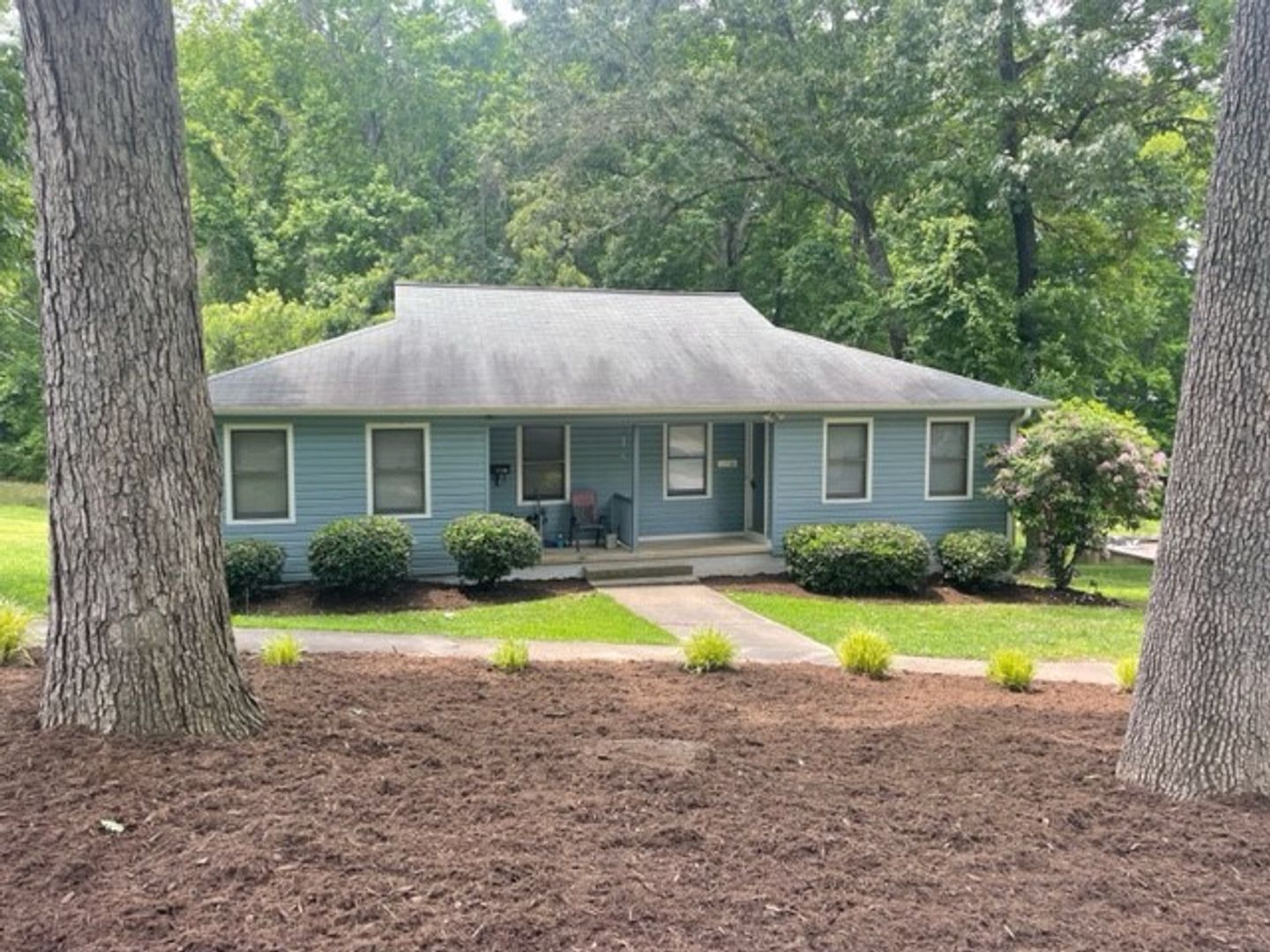 Asheboro House: 904 Glenwood Rd