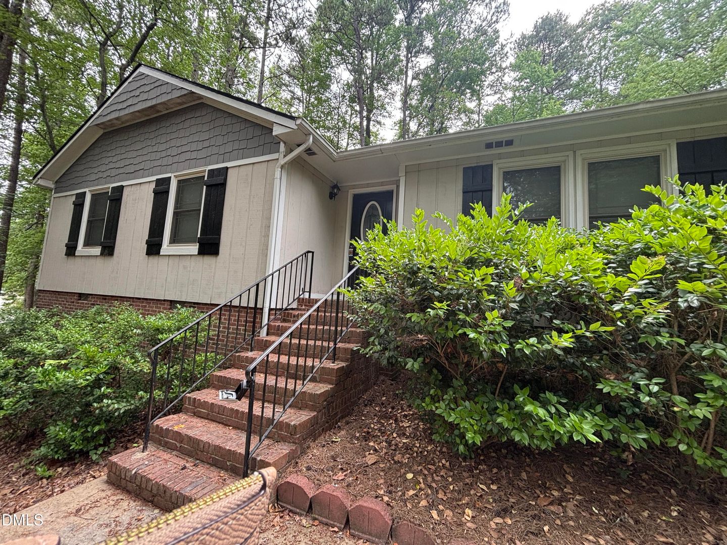 Raleigh House: 501 Merrie Road