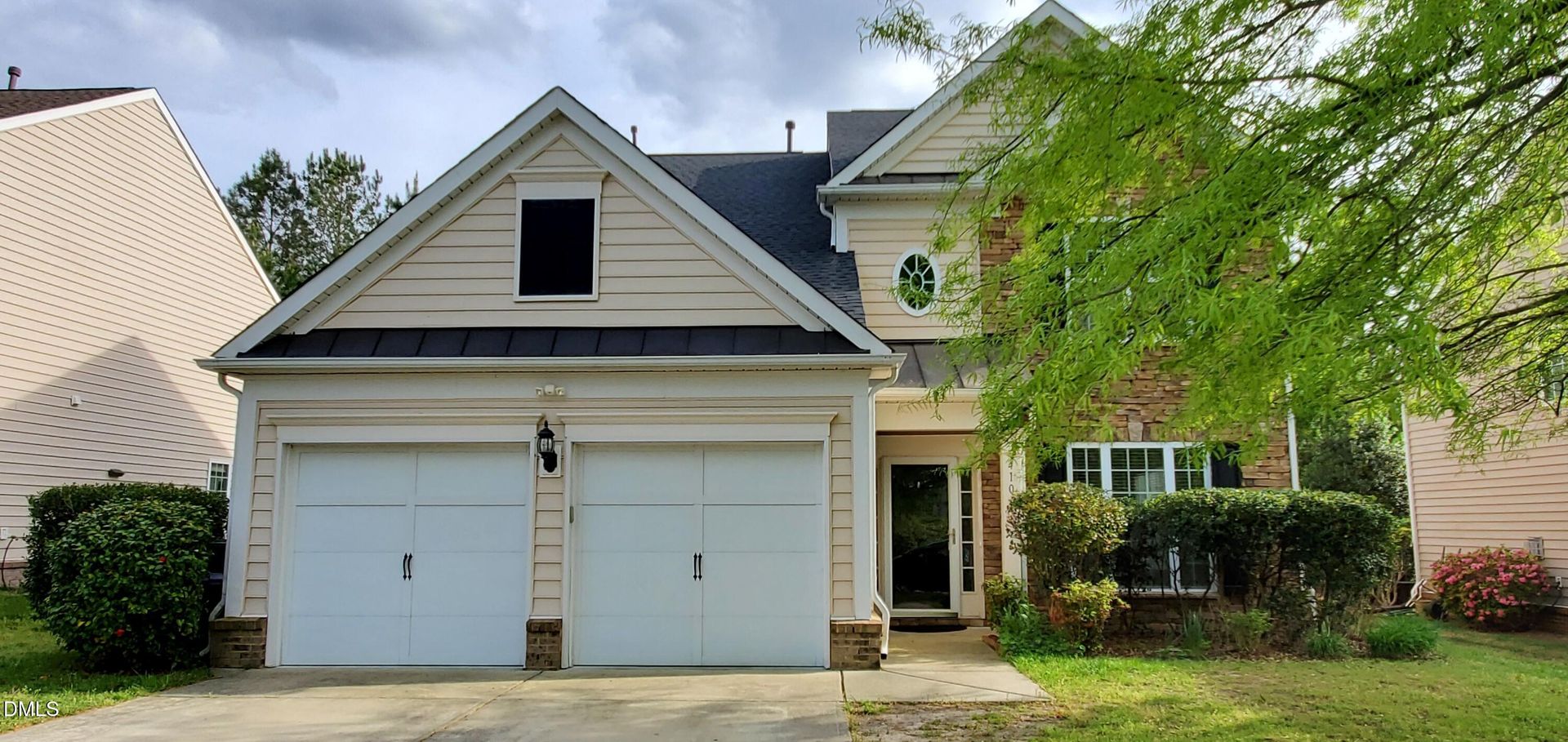 Cary House: 410 Euphoria Circle