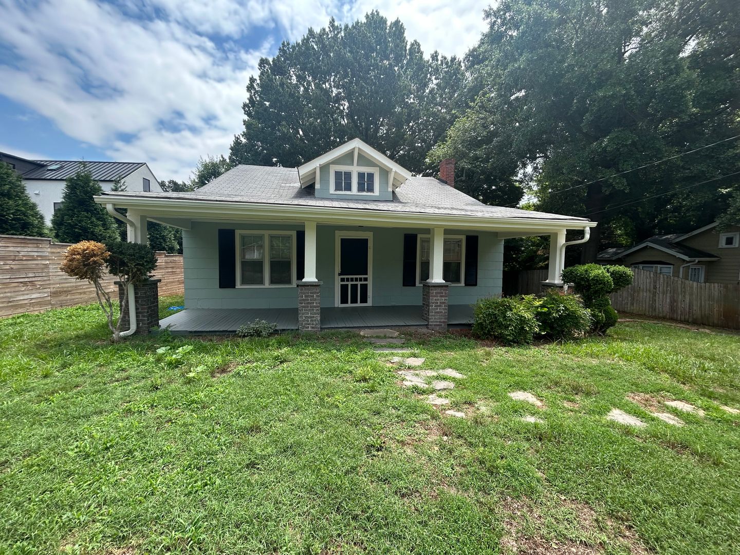 Winston-Salem House: 311 Keating Drive