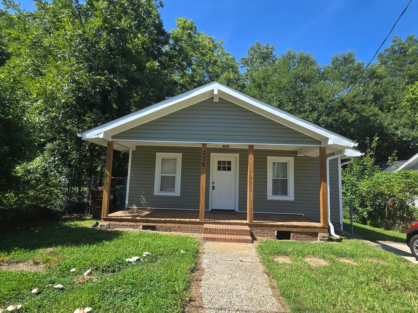 High Point House: 326 Pickett Place