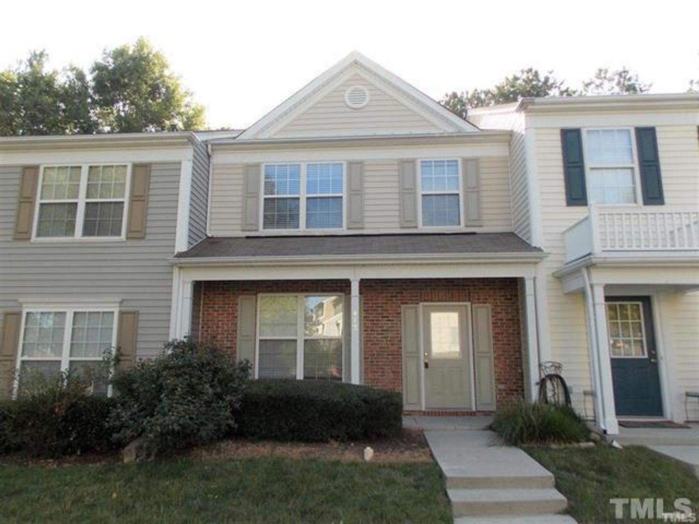 Morrisville House: 412 Canyon Lake Circle