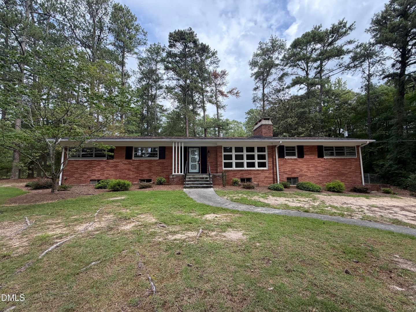 Rolesville House: 405 N. Main St