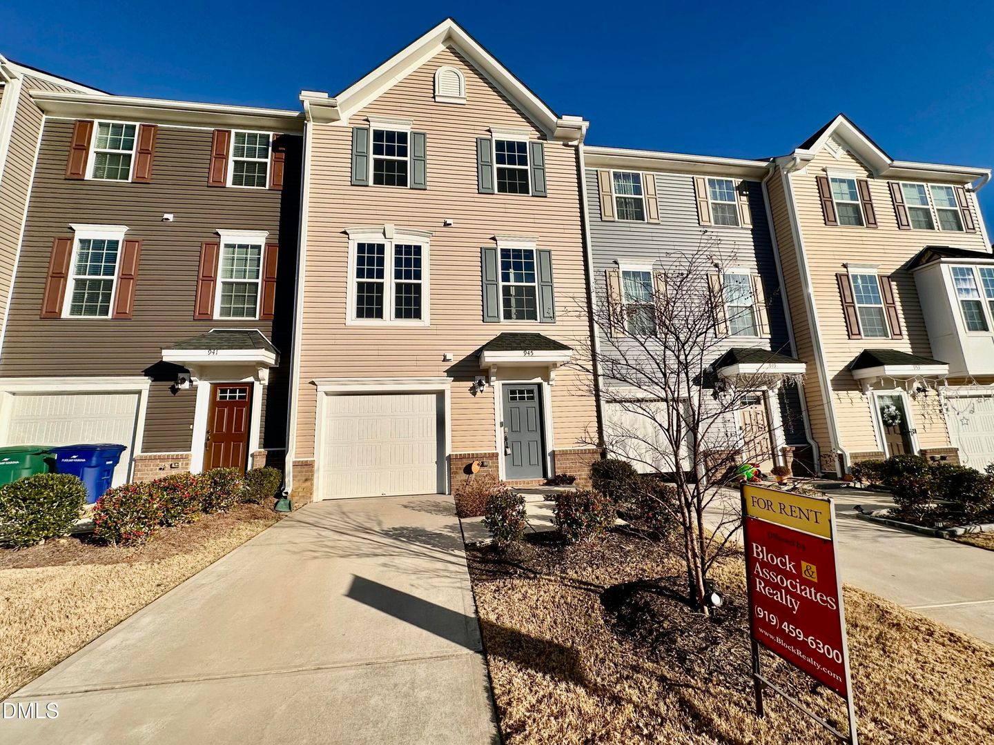 Fuquay-Varina Townhome: 945 Arnold Place Drive
