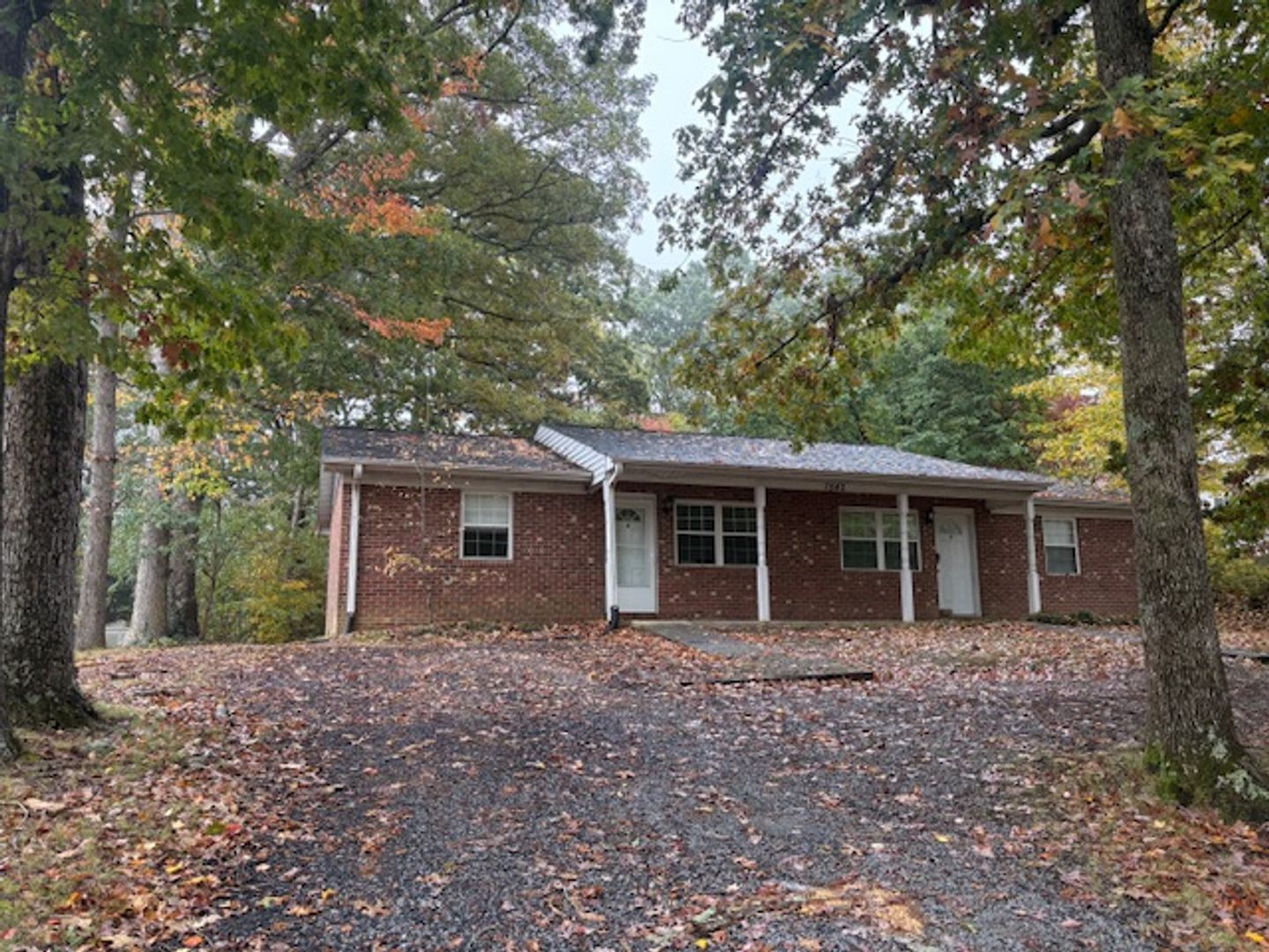 Asheboro House: 1542 Thornsdale Dr, Apt A