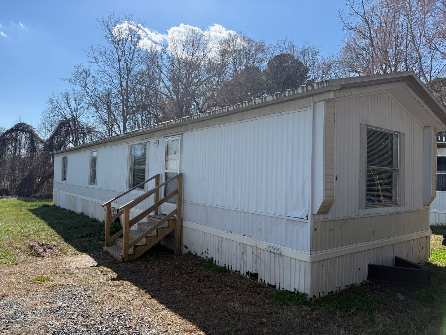 Asheboro House: 215 W Strider St