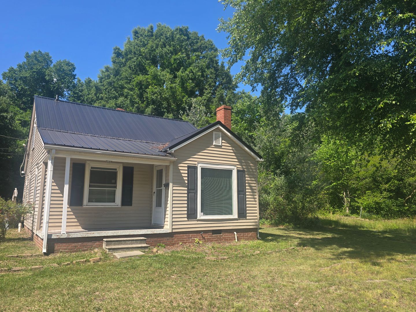 Archdale House: 330 Stratford Rd