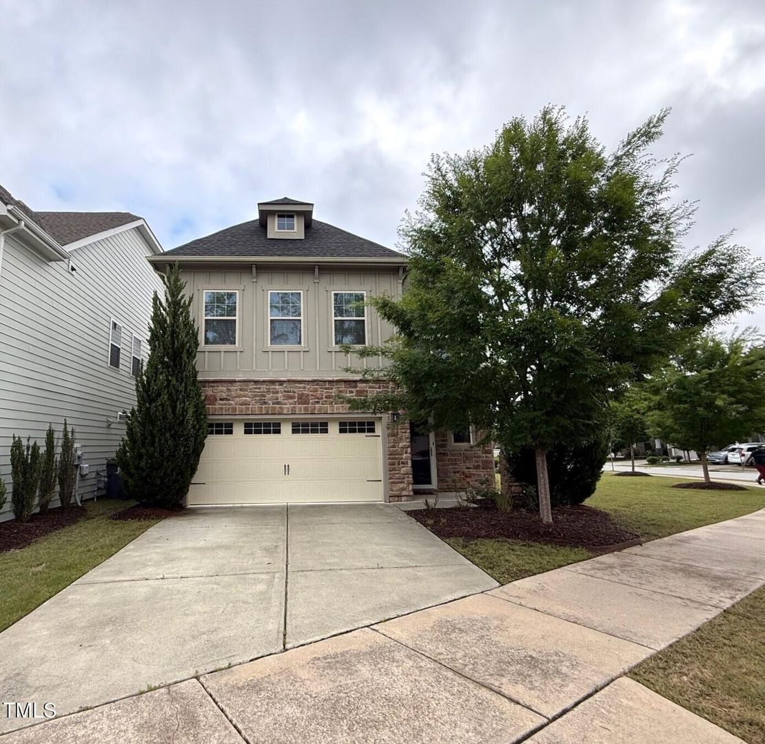 Morrisville House: 238 Begen St.