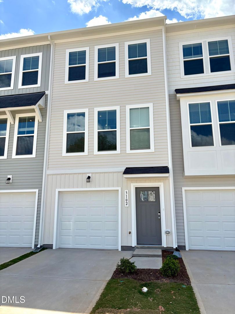 Raleigh Townhome: 3102 Bomore Rd.