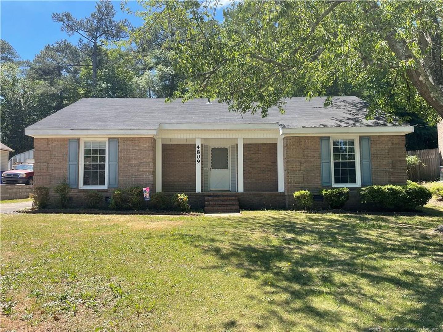 Fayetteville House: 4809 Belford Drive