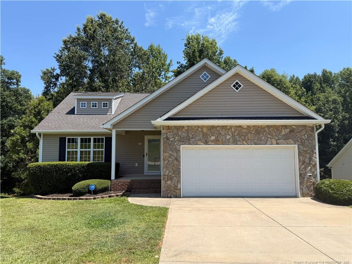 Sanford House: 455 Crusaders Drive