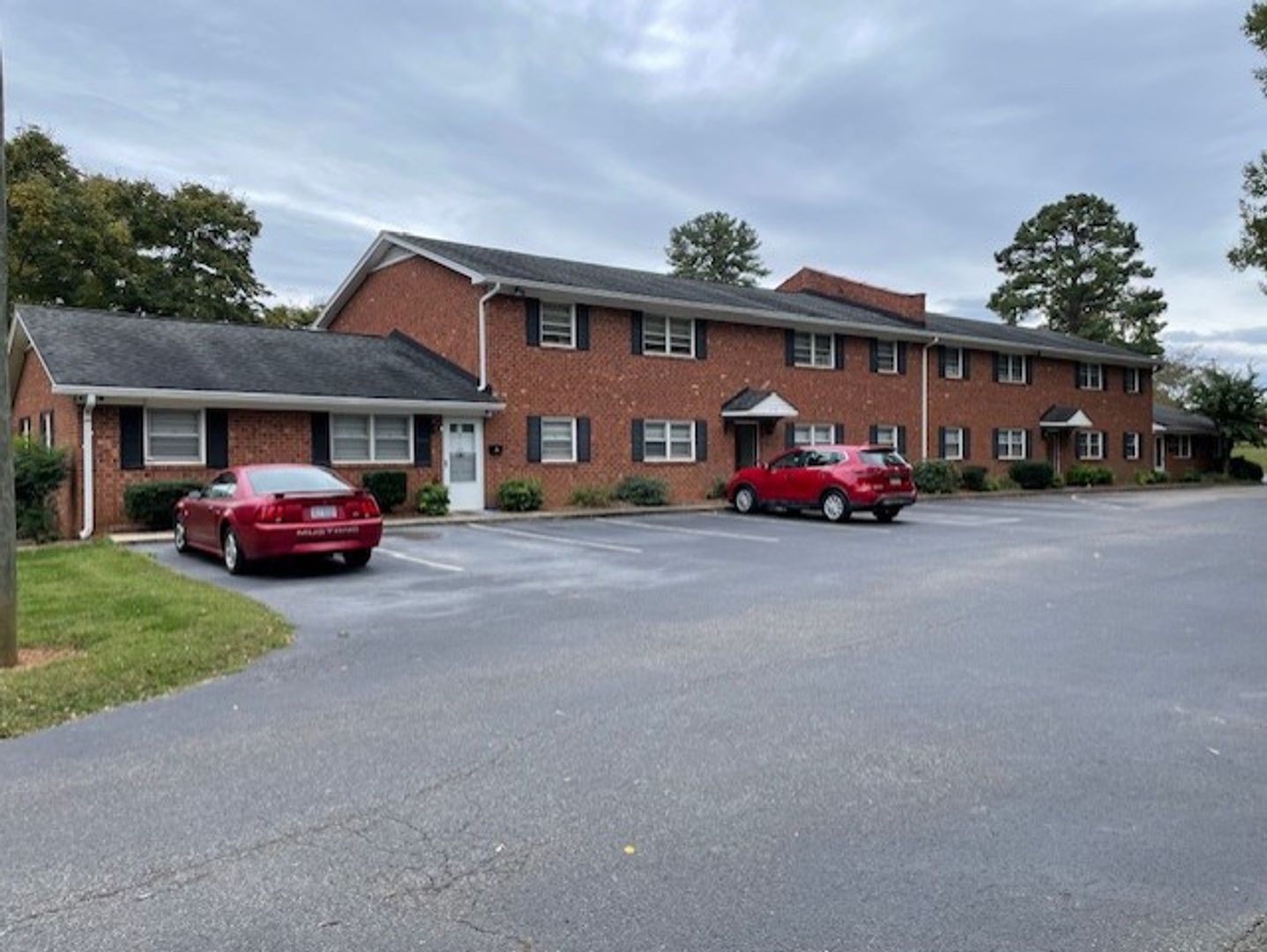 Winston-Salem House: 110 Hedgecock Avenue