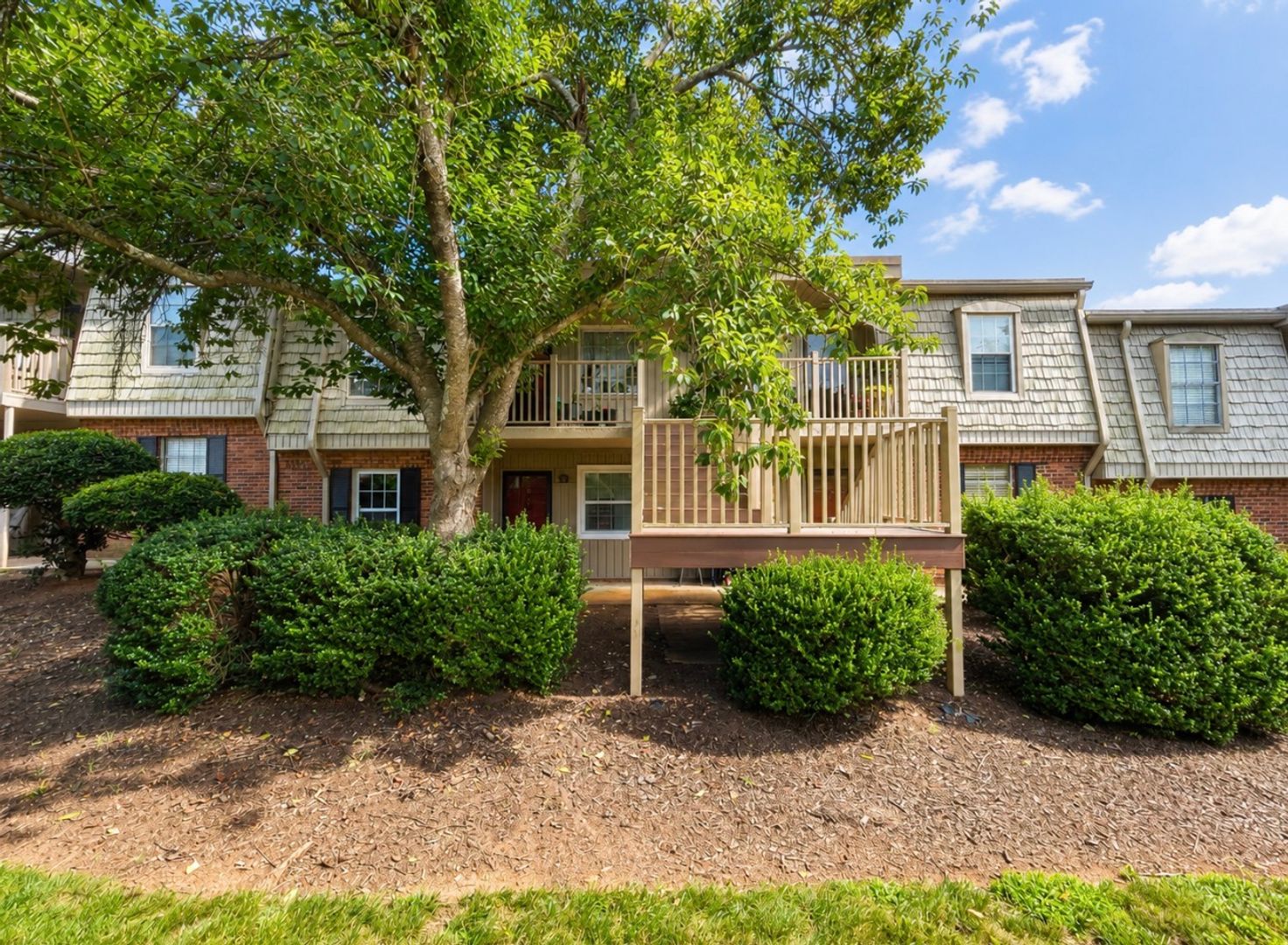 Winston Salem House: 3830 D Country Club