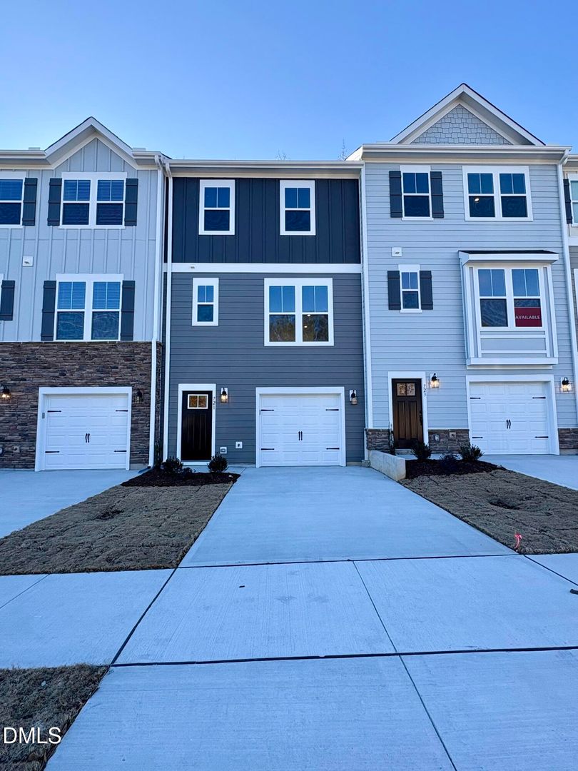 Wendell Townhome: 721 Parc Townes Dr