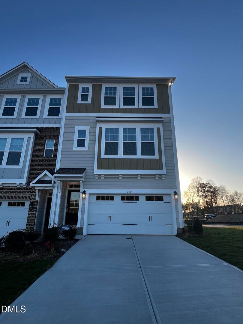 Apex Townhome: 2819 Carbondale Street