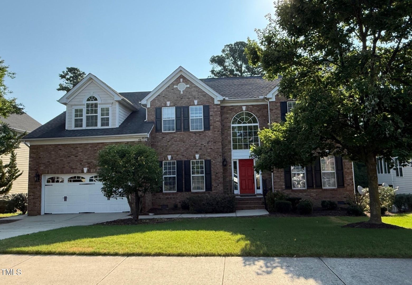 Morrisville House: 2016 Weaver Forest Way