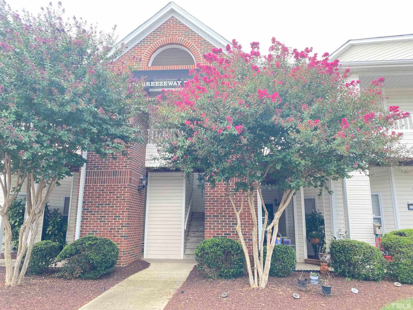Raleigh House: 2110-103 Breezeway Dr