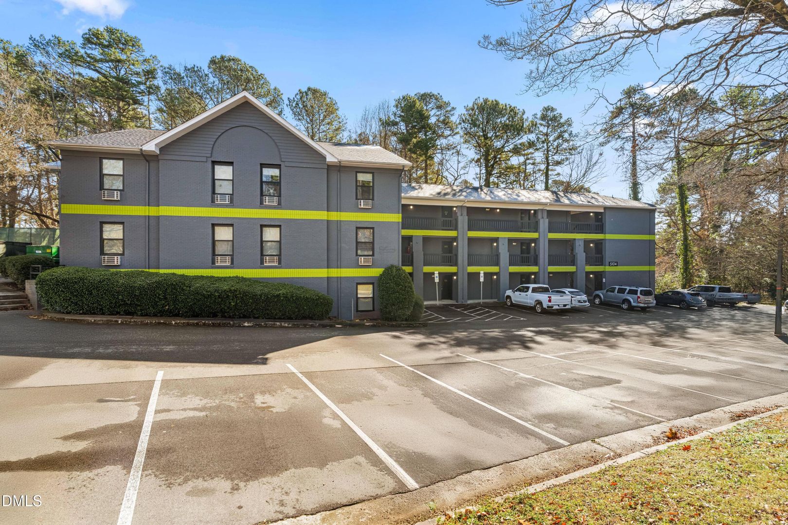 Raleigh Apartment: 5104 Hollyridge Drive - Unit 207