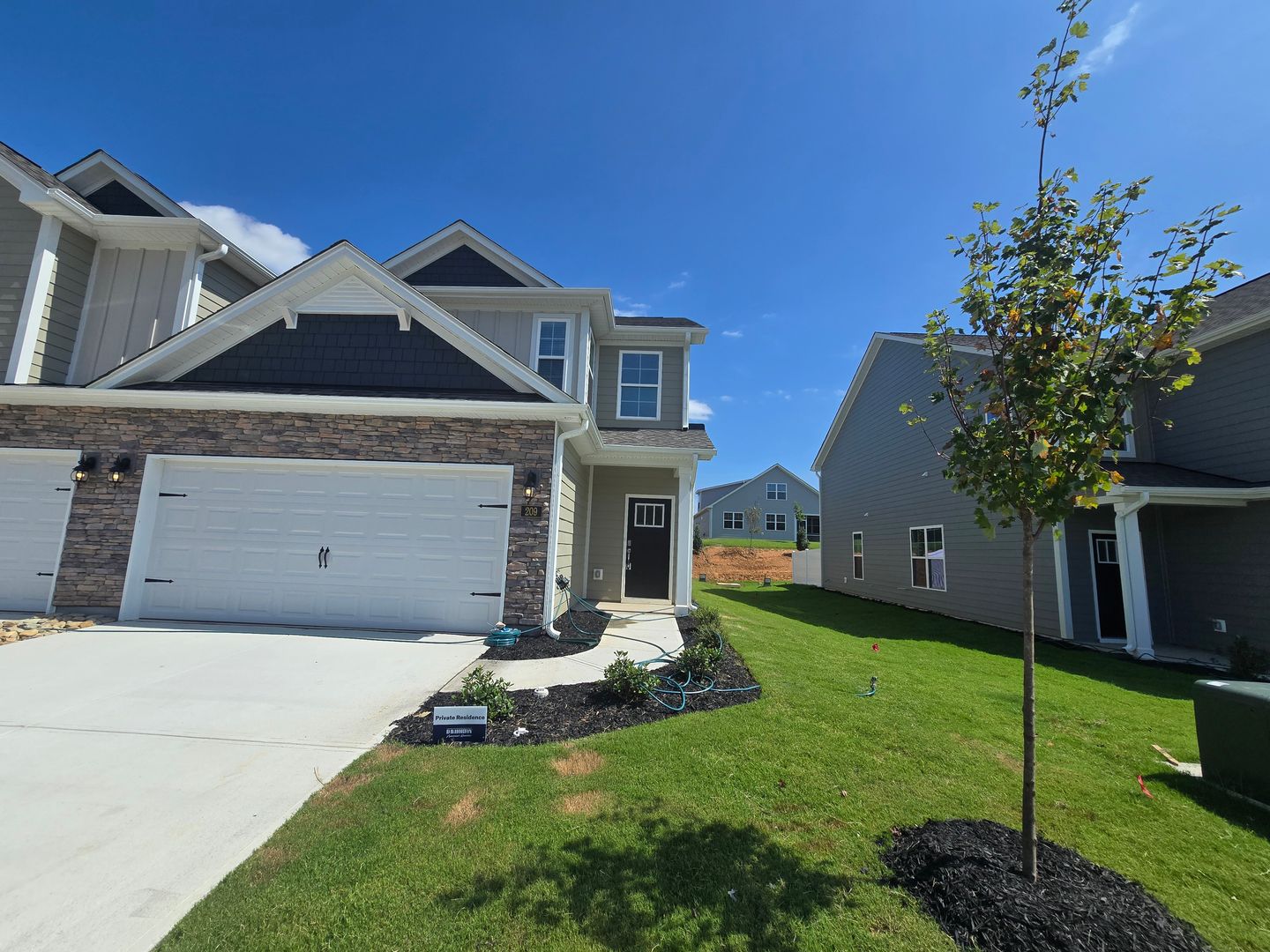 Jamestown Townhome: 209 Ranger Rd